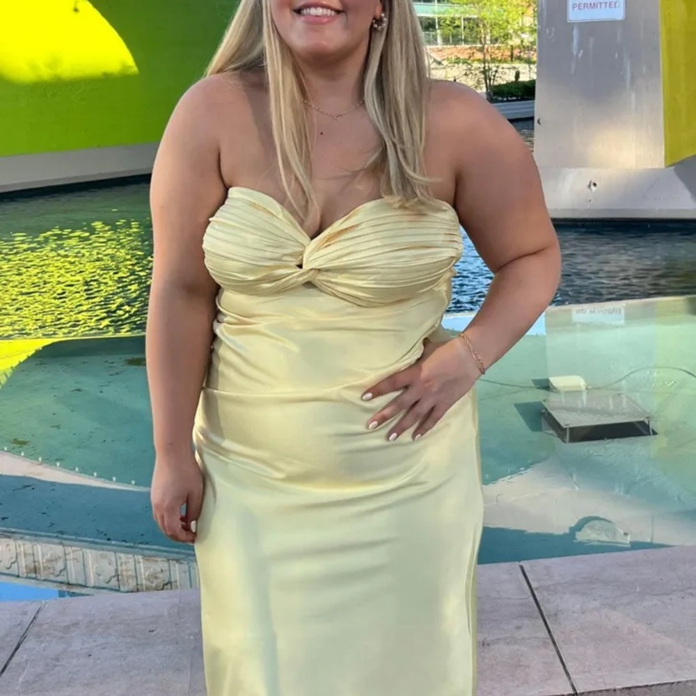Hello Molly Forever Trend Strapless Satin Yellow Maxi Dress